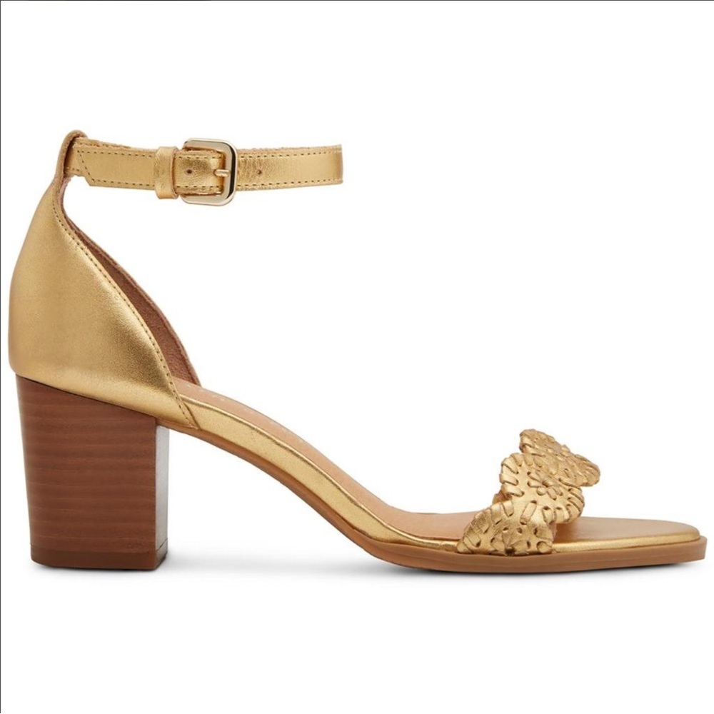 Like New! Jack Rogers Lauren Ankle Strap in Gold Size 6M - Picture 2 of 5
